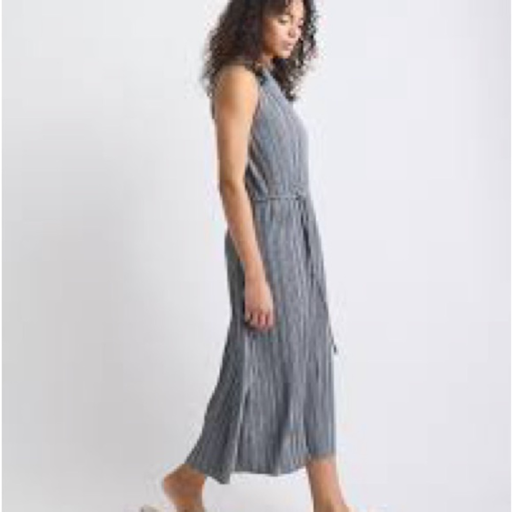 Elegant RW & Co Navy Striped Dress